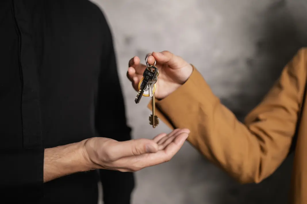How to Coordinate Key Exchange for Your Home Swap?
