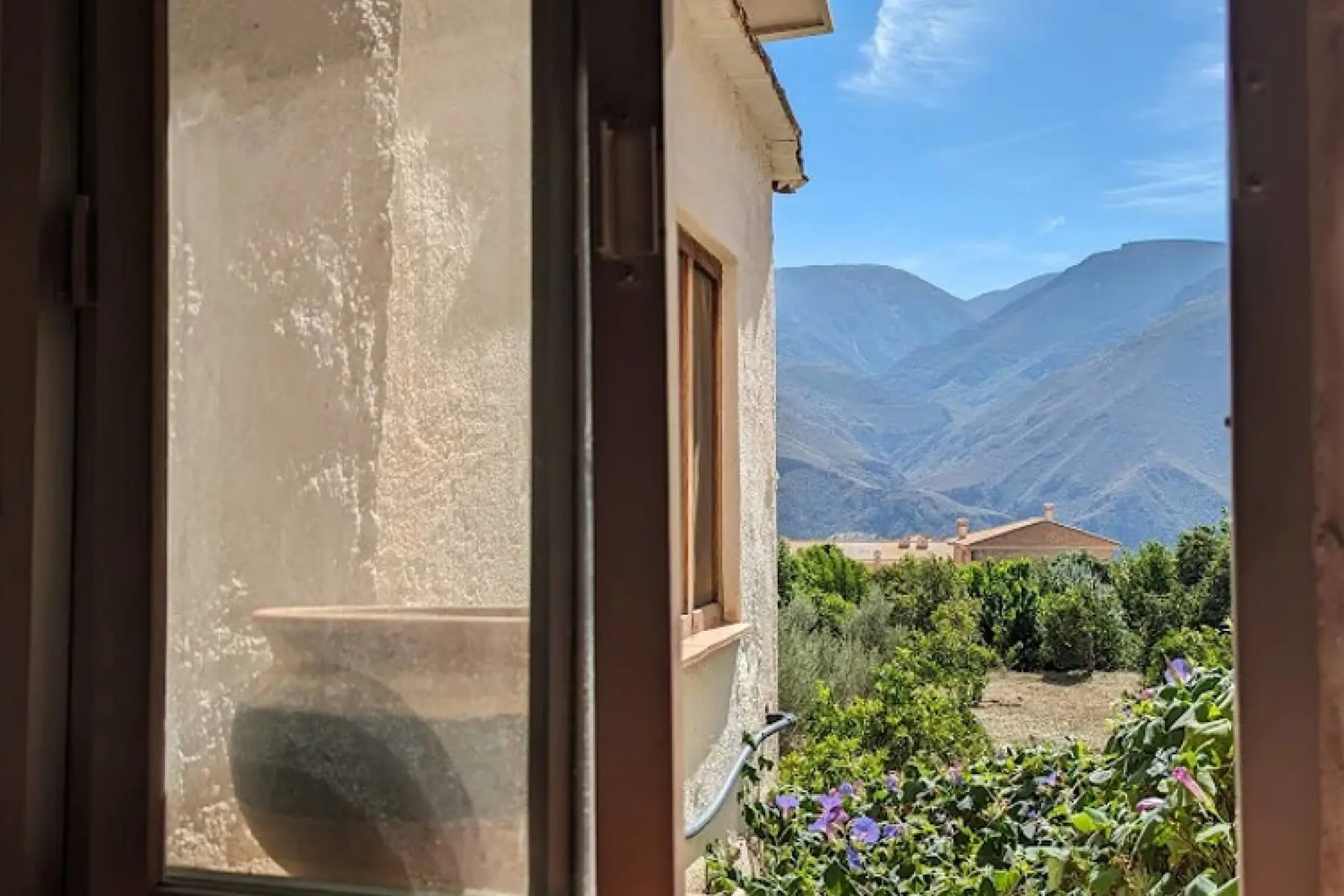 how to take great photos of your home by showing unique details